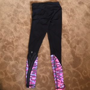 I’m selling leggings by the brand ivivva